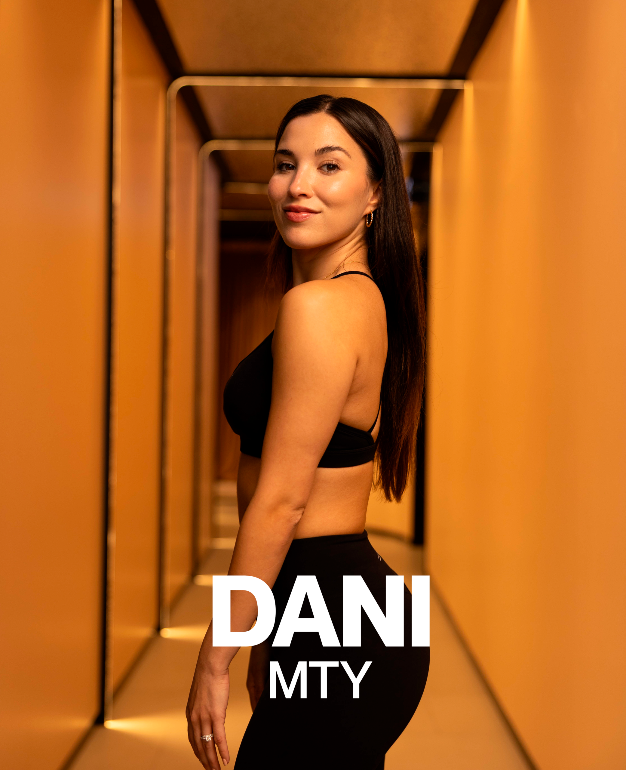DANI.jpg