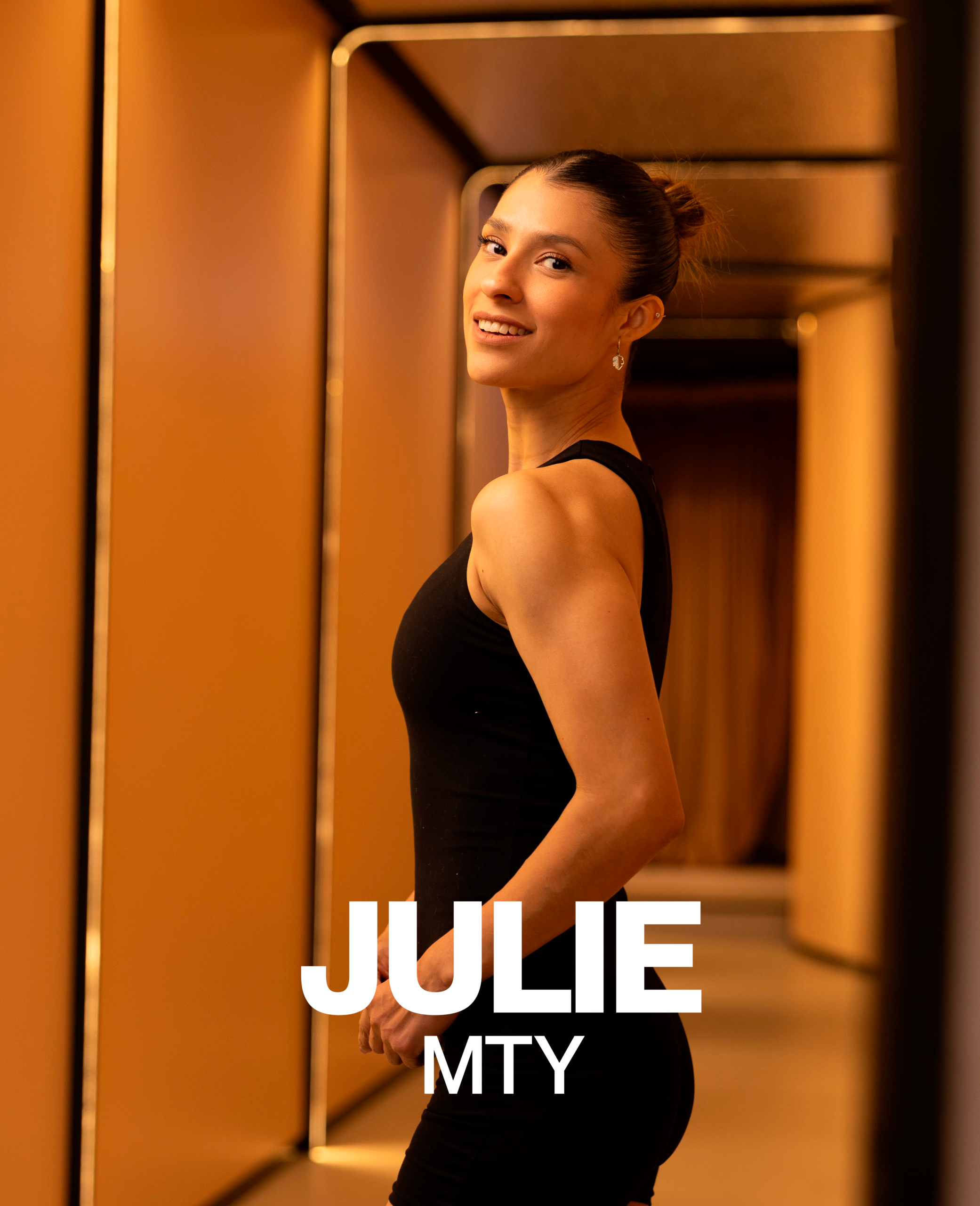 JULIE.jpg-1